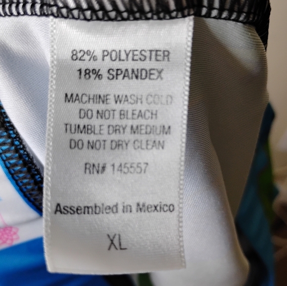 Main Street Bella Neverland Map Capri Leggings Peter Pan Inspired XL - Picture 9 of 9